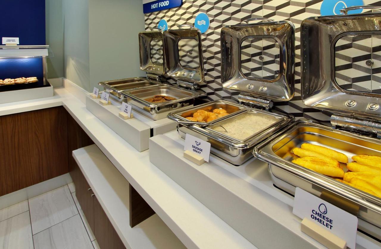 Holiday Inn Express & Suites Windsor East - Lakeshore By Ihg Tecumseh Exteriér fotografie