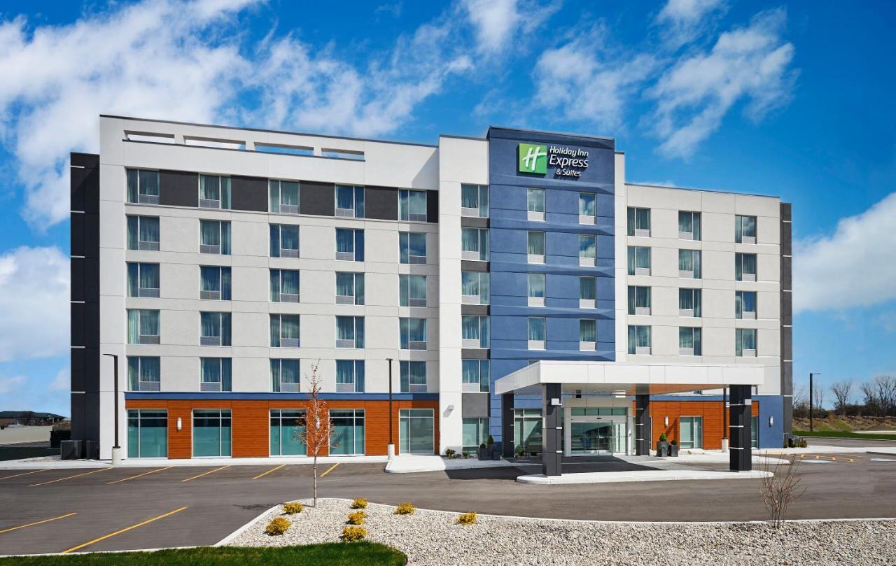 Holiday Inn Express & Suites Windsor East - Lakeshore By Ihg Tecumseh Exteriér fotografie