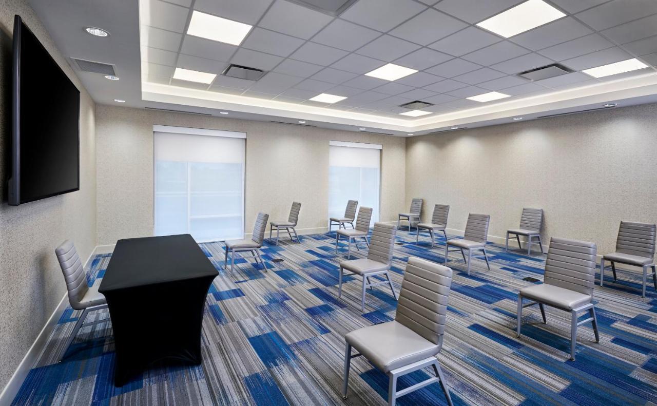 Holiday Inn Express & Suites Windsor East - Lakeshore By Ihg Tecumseh Exteriér fotografie
