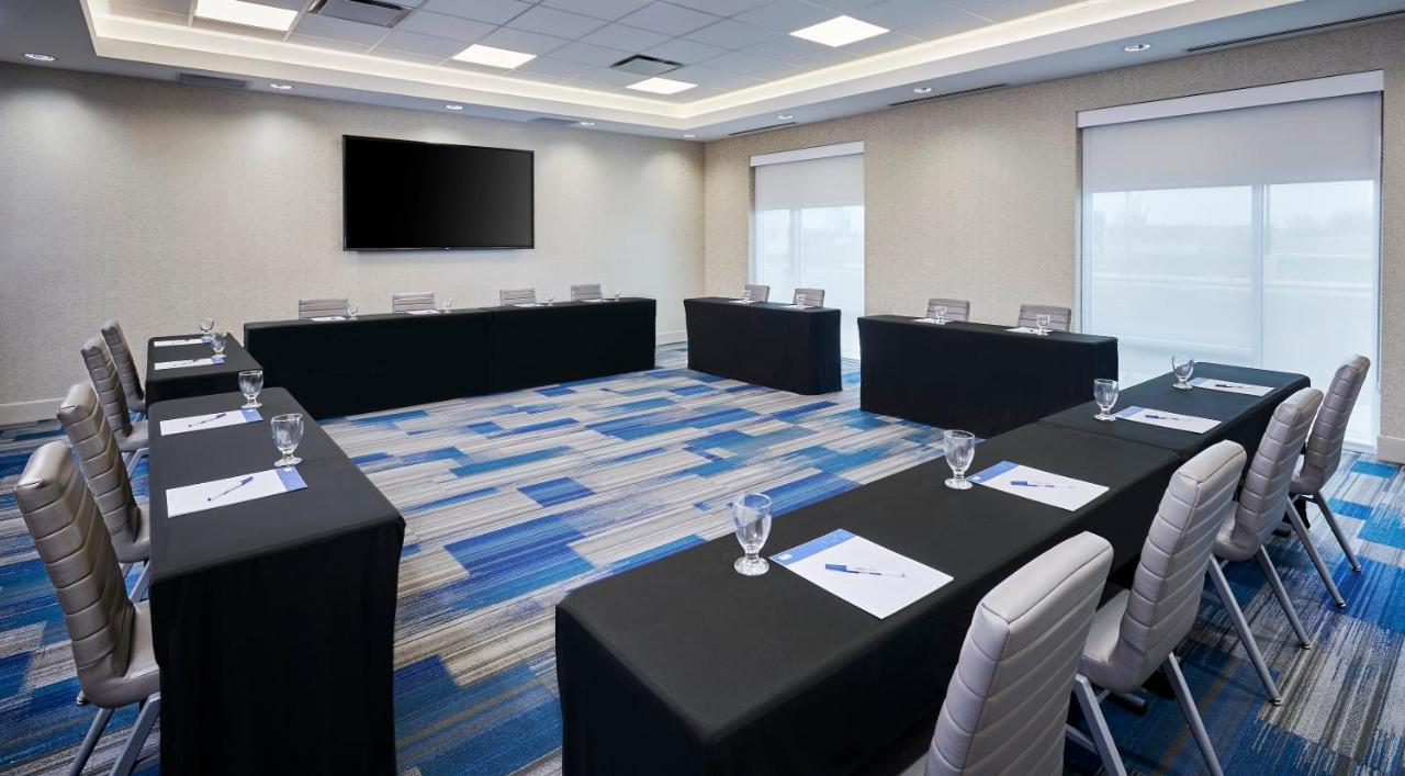 Holiday Inn Express & Suites Windsor East - Lakeshore By Ihg Tecumseh Exteriér fotografie
